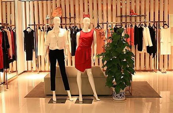 凌云零售進銷存如何實現服裝連鎖店鋪管理